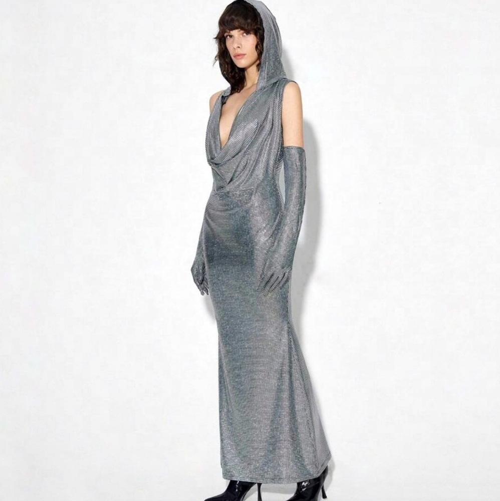Silver hooded sleeveless dress with gloves